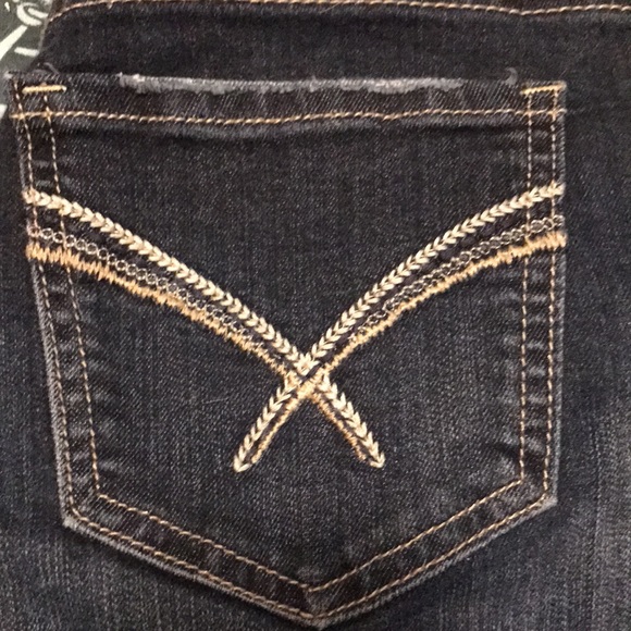 Vanity size 29 shorts - Picture 12 of 13